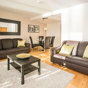 https://grand-canal-square-apartments.dublin-hotelsweb.com
